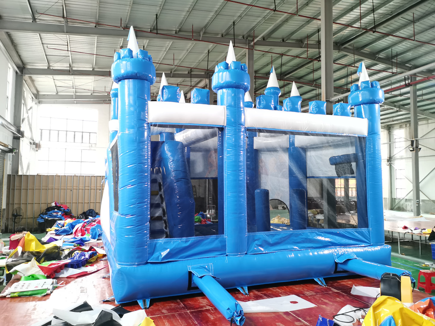 Château Reine des Neiges (Pignons Blancs)