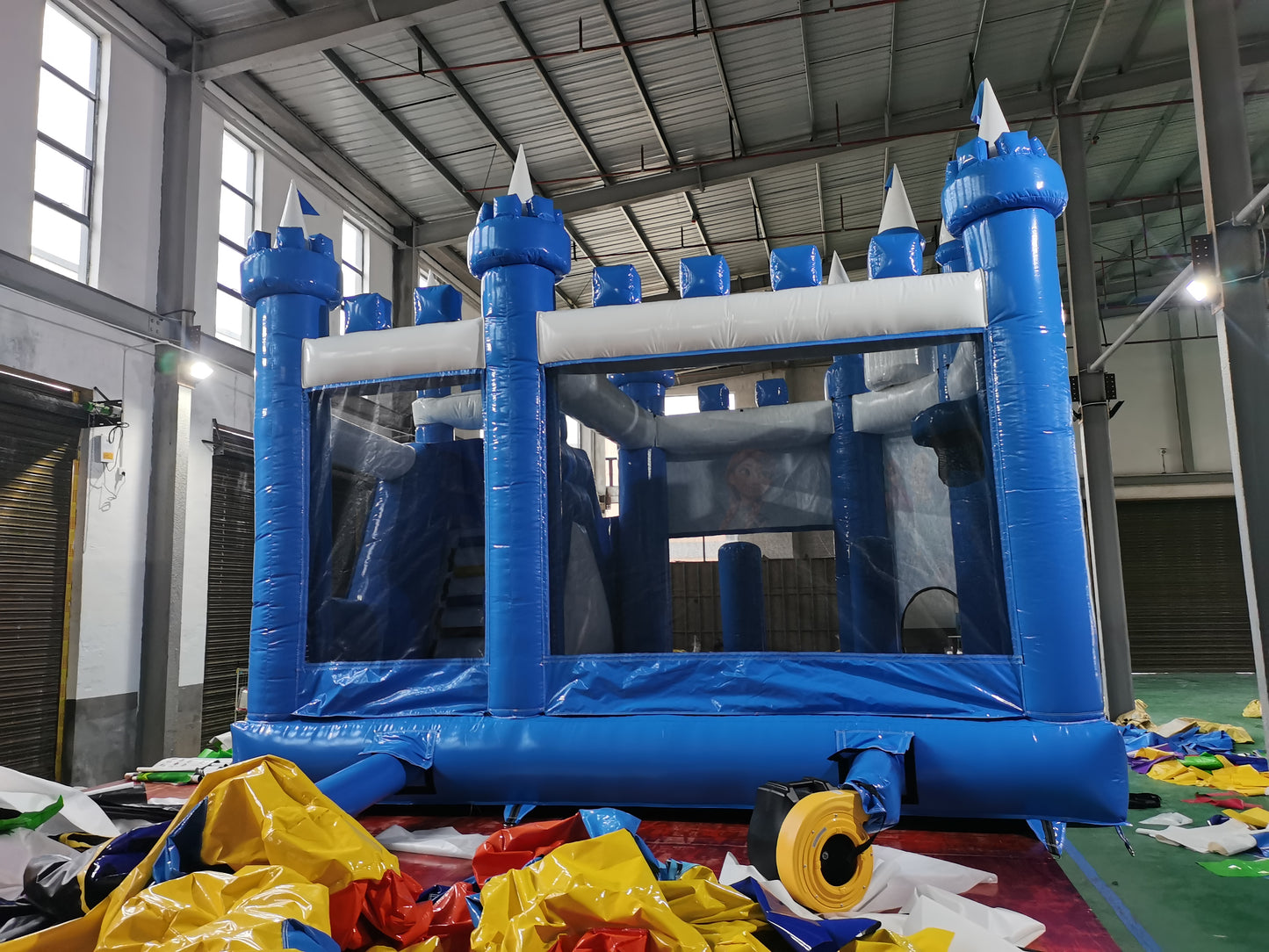 Château Reine des Neiges (Pignons Blancs)