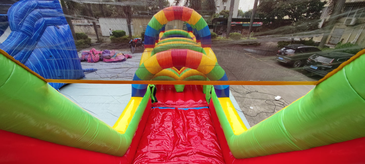 Arc-en-ciel Course et Glissade - 68 pieds