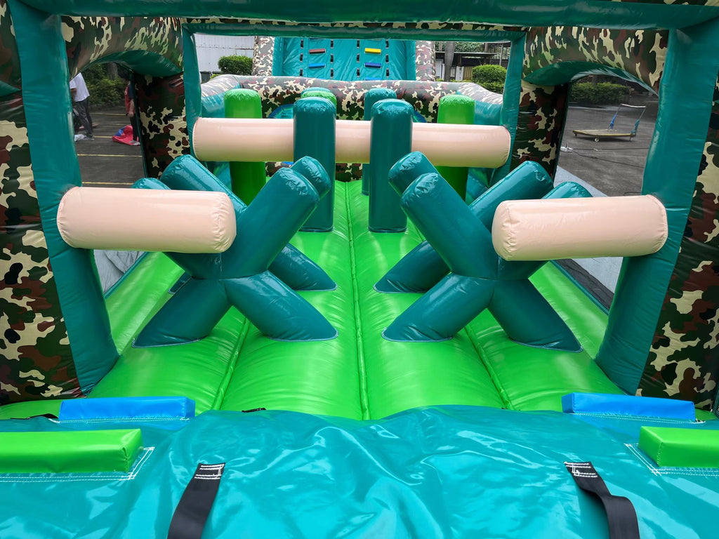 Camouflage Course et Glissade - 71 pieds
