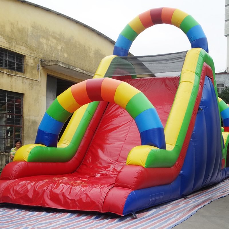 Arc-en-ciel Course et Glissade - 68 pieds